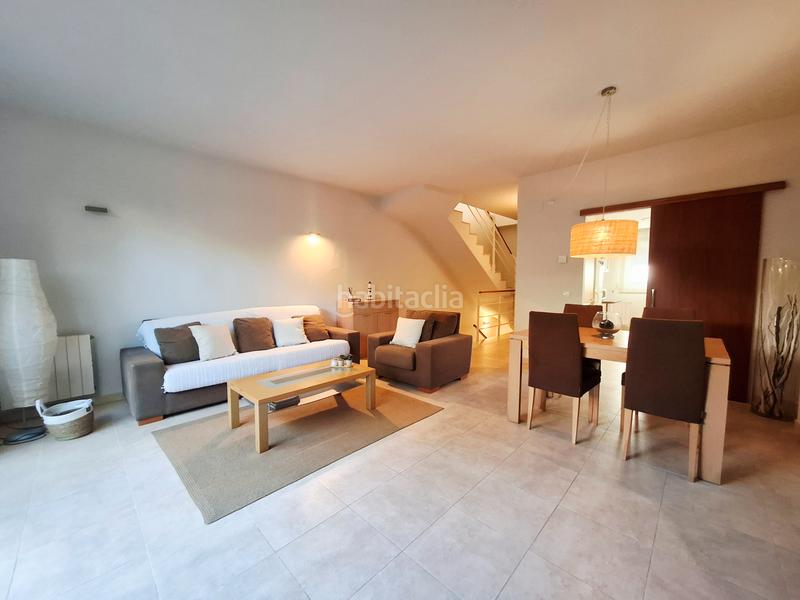 Foto 7b050af8-a582-4574-a78a-5954ee5d6a6a. Casa adossada amb calefacció aparcament piscina a Pals