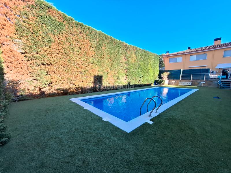 Foto 7b8de96e-f648-4d4c-b8f4-4c361a563a22. Casa adossada amb calefacció aparcament piscina a Pals