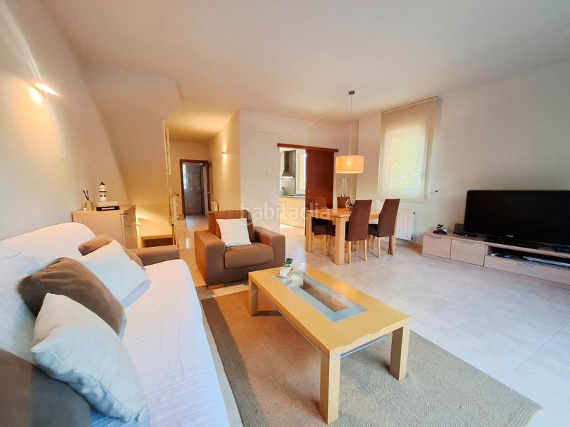 Foto a0ba0784-2b1c-40cd-bee0-97a0bda3e20f. Casa adossada amb calefacció aparcament piscina a Pals