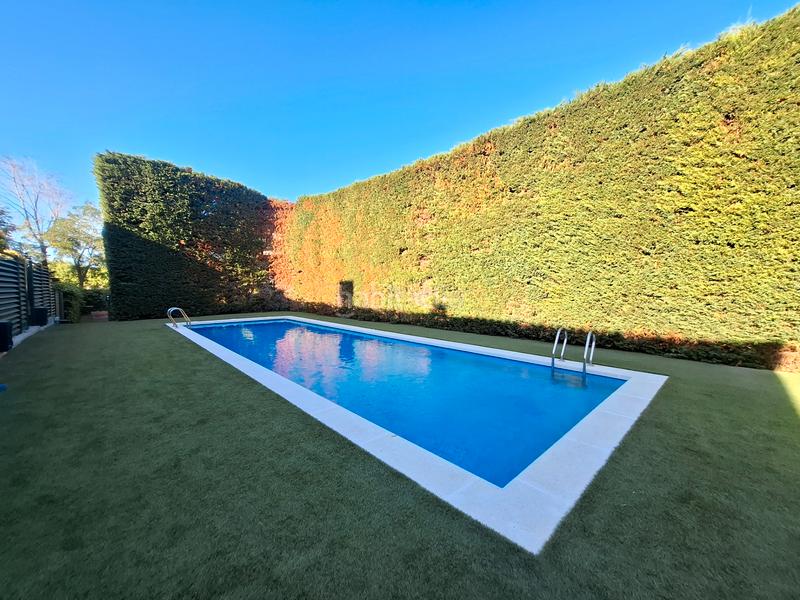 Foto d9d6e6f0-61b5-4023-989c-61cb2d864675. Casa adossada amb calefacció aparcament piscina a Pals