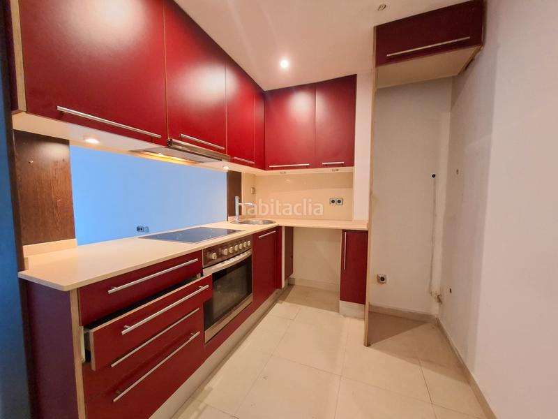 Foto 8ba3b4d4-56cf-4f74-b78c-d1aaad325c0a. Local comercial local/vivienda en calle tranquila en Barcelona