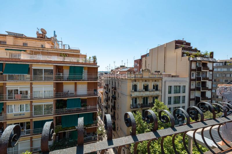 Foto 3c16825b-b8b2-45b5-a2e6-2ce3ad1e1caf. Dachwohnung in La Nova Esquerra de l´Eixample Barcelona