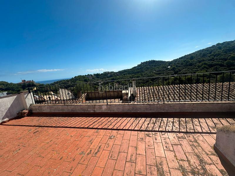 Foto 5a014023-0a6a-48e6-8a79-9af98ff535d7. Masia amb xemeneia aparcament a Begur Begur