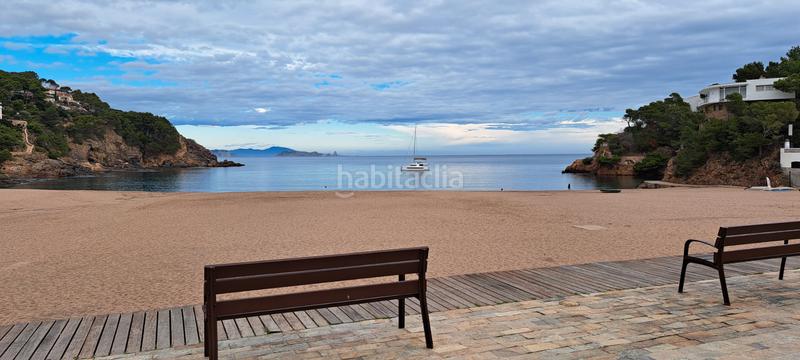 Foto 7cbbc643-d6be-4660-8f0d-4551f09c4342. Masia amb xemeneia aparcament a Begur Begur