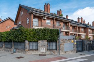 Casa adosada  Carrer de la martinica. Casa adosada a los 3 vientos