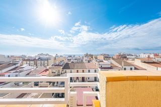 Appartement  Carrer jaume i. Espectacular piso reformado con terraza y vistas al mar en el ma