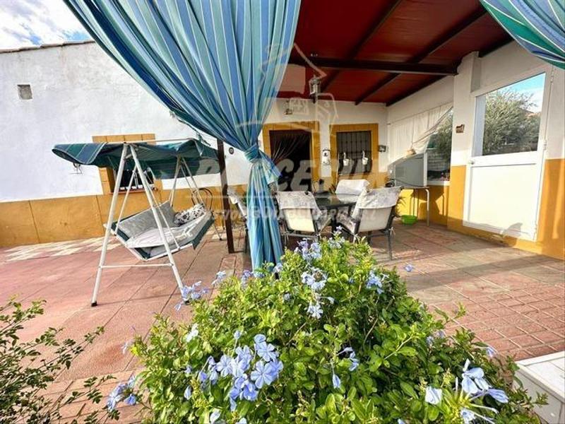 Foto 2805d1cc-6a8f-49ca-95a0-768668d8b302. Casa in El Higuerón Córdoba