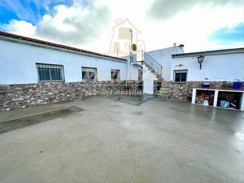 Foto 26e96ea8-aa7f-4297-a23f-b60d645dbfdf. Haus in Alcolea Córdoba