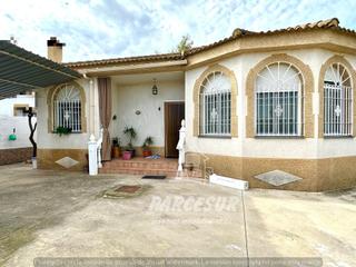 Casa a El Higuerón. Zona majaneque buena ubicacion  parcela de 1.100m con casa de 20