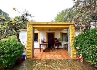 Maison à Las Jaras. Casa de campo en plena sierra cordobesa en terreno de 4000m apro