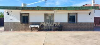 Maison à Almodóvar del Río. Zona cuevas bajas  parcela de 1.500m con casa de 60 m, trastero