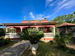 Maison à Almodóvar del Río. Cuevas bajas no hipotecable  parcela de 6.000m con casa de 2 pla