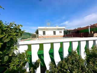 Casa a El Higuerón. Zona higueron  parcela de 1.100m con casita, piscina y trastero