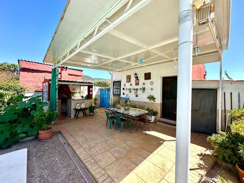 Foto cf2b245b-2b1d-4f9b-b1db-0b72b141ea48. Casa amb calefacció piscina a El Higuerón Córdoba