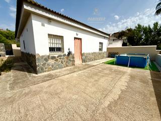 Casa a Almodóvar del Río. Cuevas bajas  no hipotecable