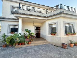 Maison à El Higuerón. Casa de campo en ctra aeropuerto , córdoba