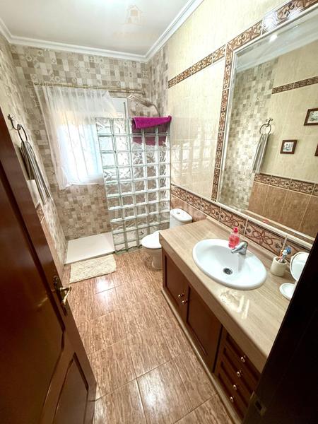 Foto dc42c260-dcbd-4d73-8061-810502a78836. Casa con parcheggio piscina in El Higuerón Córdoba