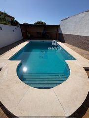 Haus in Alcolea. Casa de campo en las quemadas, córdoba con piscina.