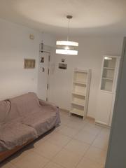 Location Appartement à Centro. Piso en alquiler con ascensor  av. barcelona viñuela, córdoba