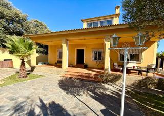 Maison à Alcolea. Casa de campo en alcolea córdoba con piscina, no hipotecable