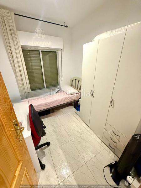 Foto b51b5557-9e66-4f98-85b8-d4e7561e571a. Piano terra in Ciudad Jardín - Zoco Córdoba