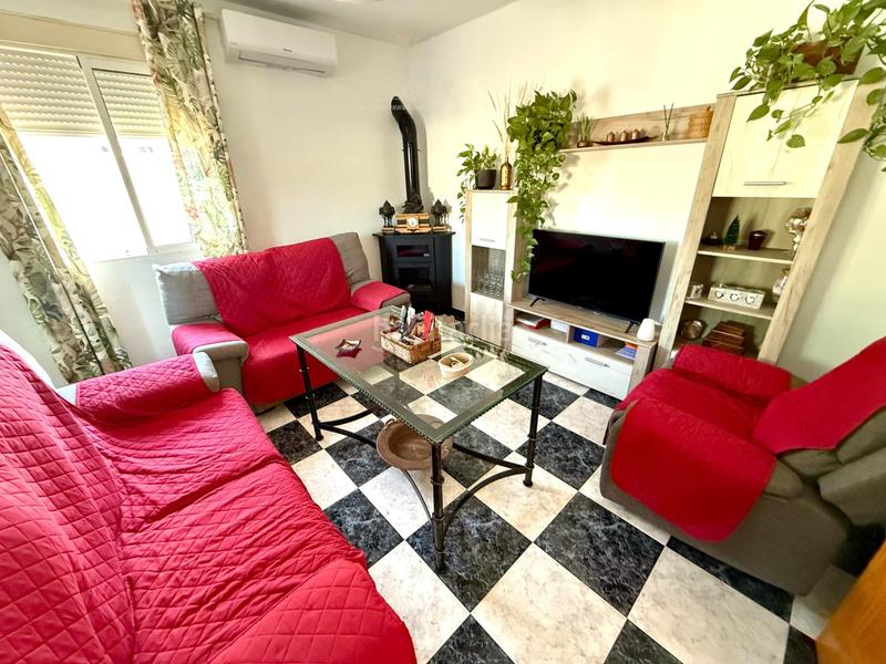 Foto 36fd5184-3fef-4643-b115-374da304ccdc. House with parking in El Higuerón Córdoba