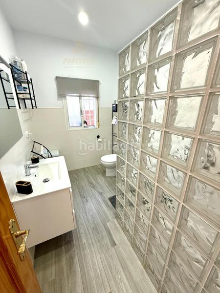 Foto 43ae21c8-da83-4d07-8861-b6c879a9e79c. House with parking in El Higuerón Córdoba