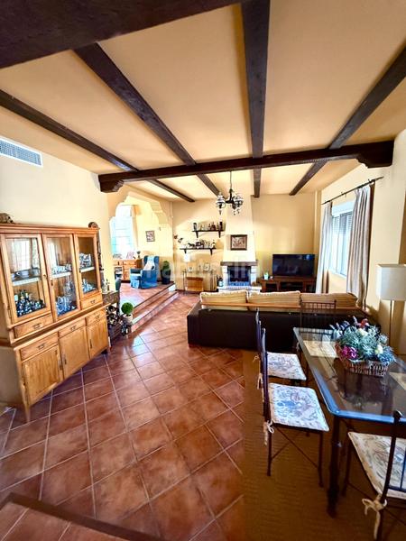 Foto a6c6722d-cdd3-4426-a386-33e817572e0f. Affitto casa con riscaldamento parcheggio piscina in Córdoba