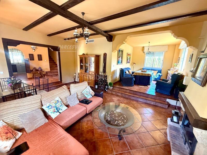 Foto 4d3d79b9-2cc8-4e3d-beb4-635d14e63142. Lloguer casa amb calefacció aparcament piscina a Córdoba