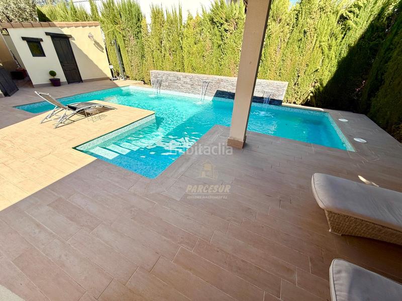 Foto f371d68d-58b2-404a-be25-577dd1bc1a22. Miete haus mit heizung parking pool in Alcolea Córdoba