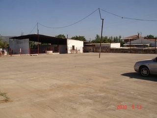 Terreno residenziale in El Higuerón. Parcela con cunstrucion de techado de nave