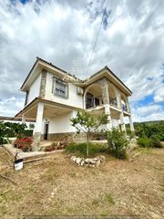 Masía en Almodóvar del Río. Encantadora casa con amplio terreno en cuevas bajas por 150,000