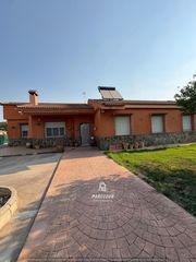 Casa en El Higuer�n. Magnifica oportunidad en el higueron por 227.000 euros no hipote