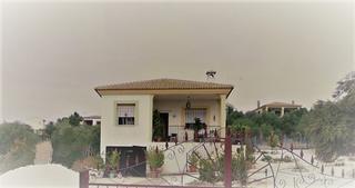 Maison à Almodóvar del Río. Zona charco roto  parcela de 1500 m2 con casa de 120 m2 y piscin