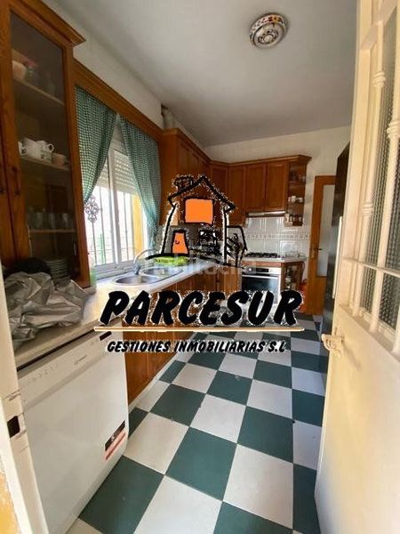 Foto 8cc6e7d7-7beb-460e-bd92-36ebd641b0c6. Casa amb aparcament a El Higuerón Córdoba