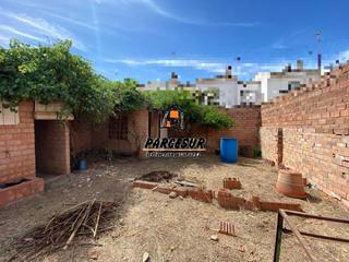 Terreno residenziale in Villarrubia. Villarrubia  solar urbano de 190 m2 con construcción sin termina
