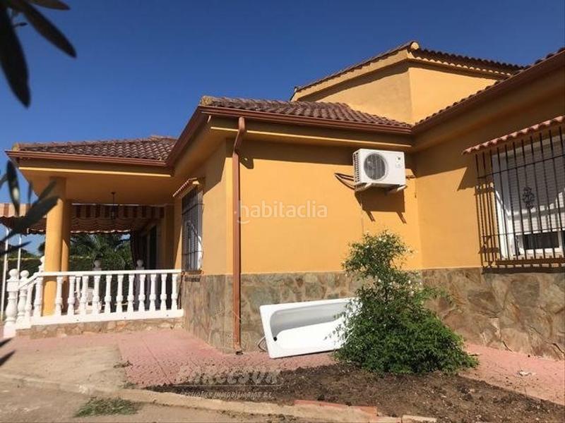 Foto c8aec9f4-a949-4148-9042-71ea1309a7d9. Casa con parcheggio in El Higuerón Córdoba