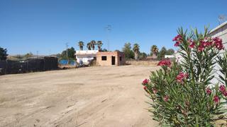 Maison à El Higuerón. Zona  de majaneque  estupenda parcela de 950 m. con casita en co