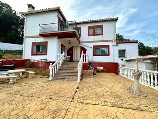 Masia a El Higuerón. Hipotecable trassierra  parcela de 2.100 m con casa de 200 m, pi