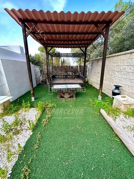 Foto 43dbd831-47de-4ea0-952c-cfb269cb1dd2. Masía hipotecable trassierra parcela de 2.100 m con casa de 200 m, piscina, pista de pádel. en Córdoba
