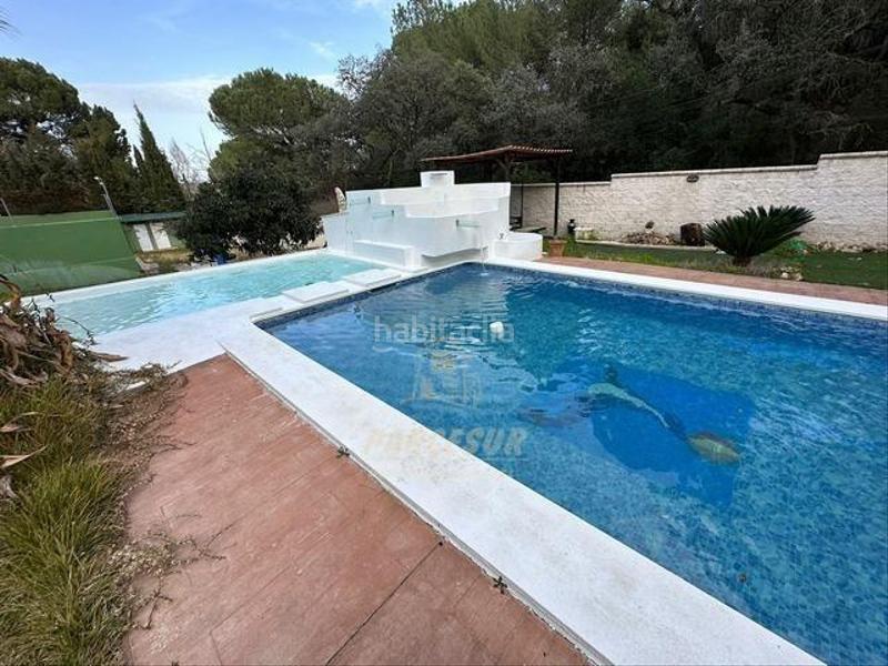 Foto 82a4b44e-d698-4c69-8fa2-d128a62827f3. Masía hipotecable trassierra parcela de 2.100 m con casa de 200 m, piscina, pista de pádel. en Córdoba