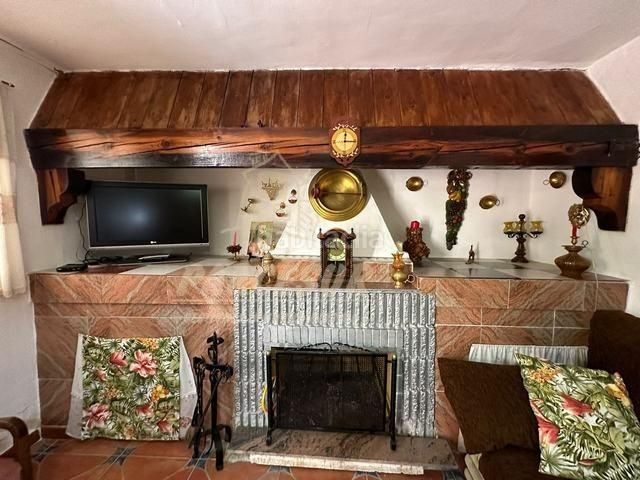 Foto 59d8197b-f552-4b0b-a71e-42d3374d85d7. Casa amb aparcament piscina a El Higuerón Córdoba