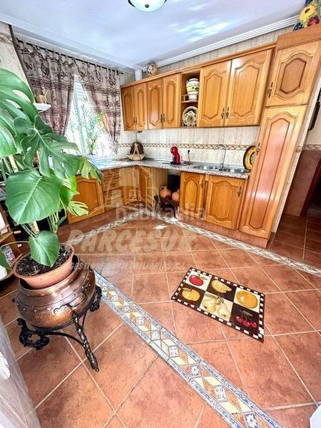 Foto 5bc2767d-1096-4c69-b11e-9b57ee90ca73. Casa amb aparcament piscina a El Higuerón Córdoba