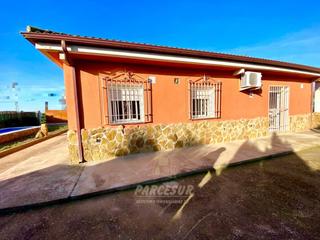 Casa a El Higuerón. Zona barquera casa con piscina