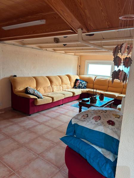 Foto 4a69d10f-655f-49f0-91f1-dadf6c5ae251. Chalet  con piscina en Llers