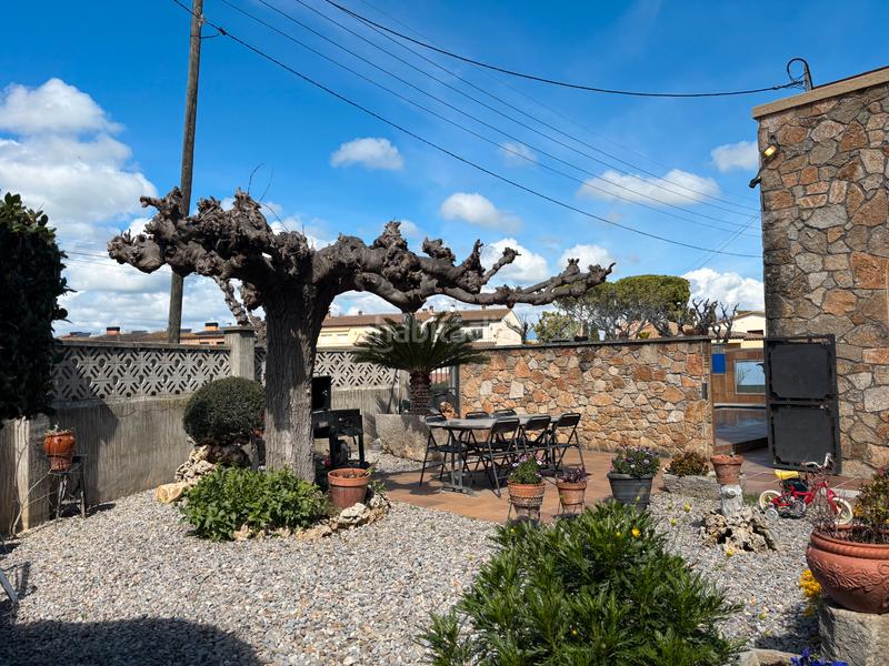 Foto 5746ff31-d86e-4813-9273-472c78e44796. Chalet con camino riscaldamento parcheggio piscina in Fortià