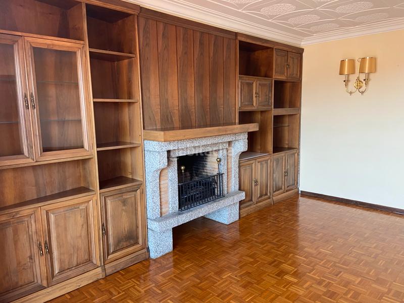 Foto 4a87266a-6bb9-4ae2-a37d-a8f97ff7b915. Edifici a Centre Figueres