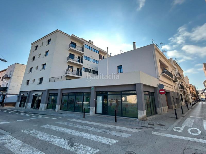 Foto b28a2d12-268d-491d-ba25-eb8336e818d9. Edifici a Centre Figueres