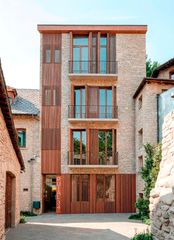 Estudio  Carrer del puial. Estudio de obra nueva en el casco antiguo de andorra la vella �