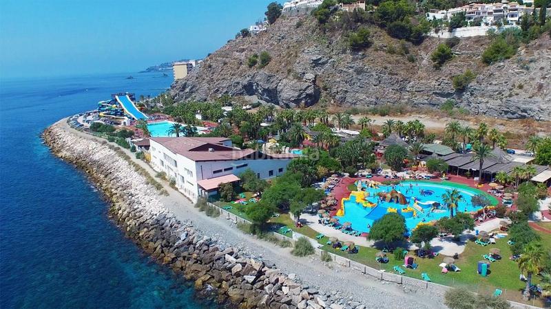 Foto 87ef92eb-f901-4ae2-bd7e-2a5d25845176. Alquiler apartamento en paseo de velilla 15a amplio apartamento situado en primera línea de playa con increíbles vistas al mar. en Almuñécar